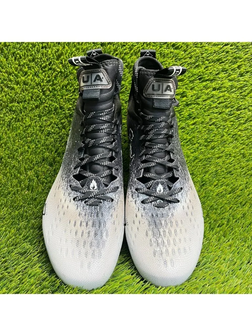 Under Armour Spotlight Lux‎ MC 2.0 Mens Size 11.5 Black White Football Cleats